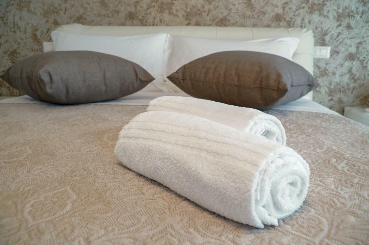 Wojtyla Airport Bari Bed and Breakfast Eksteriør billede